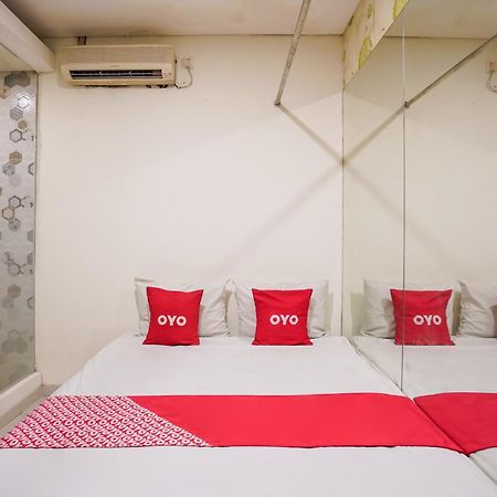 Super Oyo Capital O 92633 Spring Hotel Gubeng سورابايا المظهر الخارجي الصورة